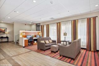 Quality Inn & Suites Morgantown - University Area - Morgantown - 2