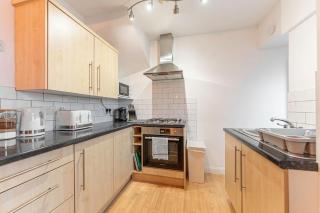 Stunning Serviced Accommodation Near City Centre - Allesley - 1