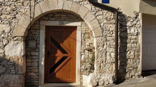Traditionelles Steinhaus mit Innenhof und Terrasse im Zentrum von Medulin, nicht weit vom Strand entfernt - Medulin - 5
