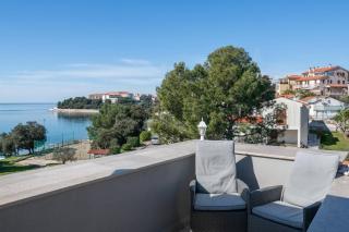 Apartments Donatella -Apt 2- mit Meerblick - Pješčana Uvala - 4