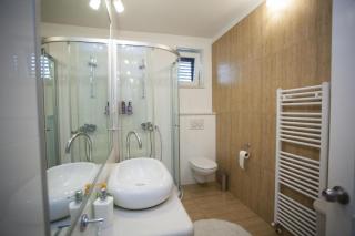 Komfortable Ferienwohnung Mit Terrasse In Bidol - 1