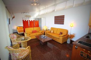 Gut ausgestattetes Ferienstudio mit großem Doppelbett und Terrasse - Alcalá - 8