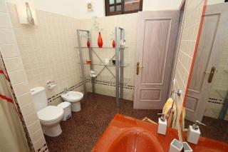 Gut ausgestattetes Ferienstudio mit großem Doppelbett und Terrasse - Alcalá - 5