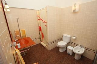 Gut ausgestattetes Ferienstudio mit großem Doppelbett und Terrasse - Alcalá - 4