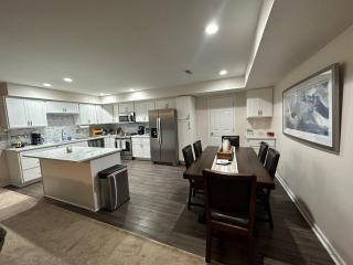 Niagara Shoreline Villa 1 - Tonawanda - 1