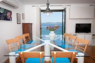 Große Ferienwohnung Mit Balkon Und Fantastischem Meerblick, Direkt Am Strand - 7