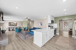 The Heather Marie - Stylish and Modern Rambler - Panama City - 0