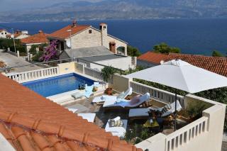 Ferienvilla in ruhiger Lage mit Pool - Postira - 0