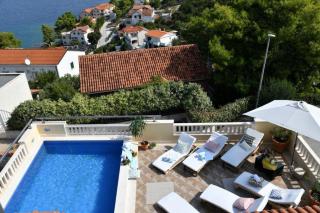 Ferienvilla in ruhiger Lage mit Pool - Postira - 2