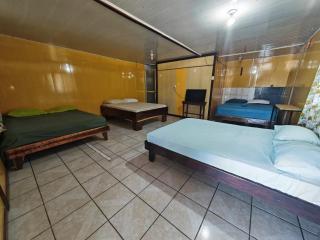 Hostel y Cabinas YILMER - Paquera - 4