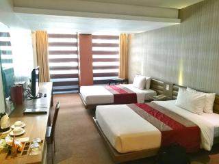 The E-Hotel Makati - Manila - 3