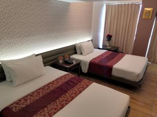 The E-Hotel Makati - Manila - 2