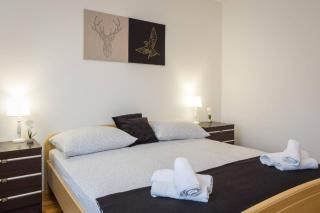 4 Schlafzimmer, 3 Badezimmer, Wohnzimmer, voll ausgestattete Küche, privater Pool, Sommerküche, Grill, Garten - Pula - 6