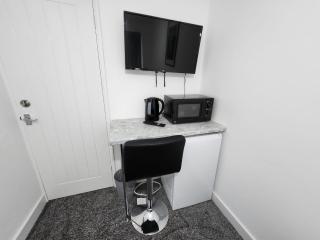 4 Bedroom 2 Bathroom Shared House - Near BHX and NEC - Birmingham - 7