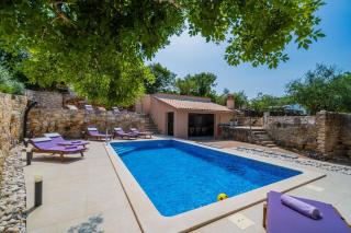 Luxusvilla auf geräumigem privaten Eigentum - Rakalj - 7