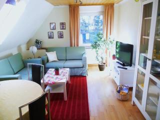 Gemütliche Ferienwohnung in Ebbingen mit Großem Garten - 2