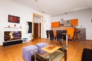 Ferienwohnung Mit Jacuzzi, Garten Und Parkplatz - 4