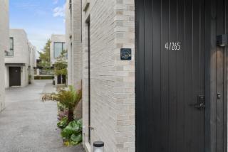 Elegant City Suite 2Bedrooms - Christchurch - 8