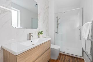 Escape to Kohi Cottage - Your Beachside Haven - Auckland - 1