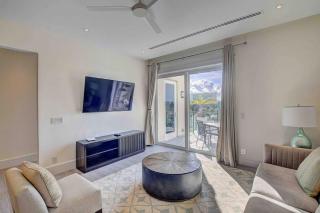 Modern Penthouse Near Atlantis & Beach - 6