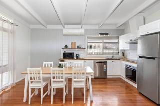 Capel Seaside Cottage - Capel Sound - 8