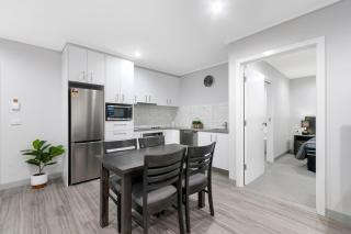 Bridges on Argyle - 2