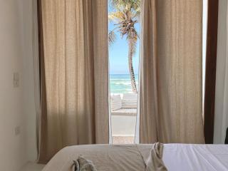 MEDUSA (by labestia collective) - 2