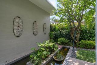 Villa Vida Mira - Elegant 4BR Beachside Villa in Canggu - Canggu - 1