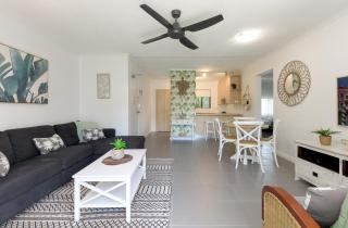 Unit 4 @ Tropical Reef Apartments - Port Douglas - 9