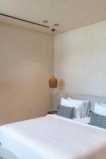 Villa Fiji - Stylish 4BR Villa Next to the Beach - Canggu - 8