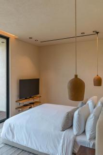 Villa Fiji - Stylish 4BR Villa Next to the Beach - Canggu - 7