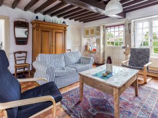 Holiday Home in Vitry-Laché near Lake - 1