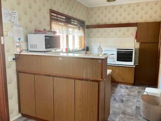 Lacey's Holiday House - Kingscote - 1