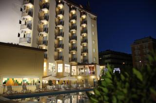 Hotel Plaza - Lido degli Estensi - 1
