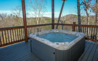 Splashin Mountain Retreat - 9