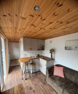 The school lodge - Burwarton - 4