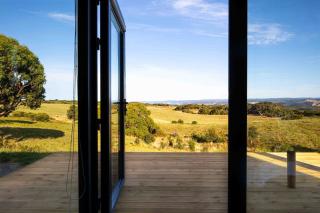 Sky Ship 1 - Luxury Off-Grid Eco Accommodation - Cape Otway - 6
