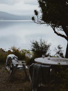 Sunken Sea Shack - waterfront getaway - Eggs and Bacon Bay - 5