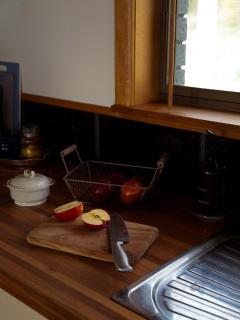 Sunken Sea Shack - waterfront getaway - Eggs and Bacon Bay - 7