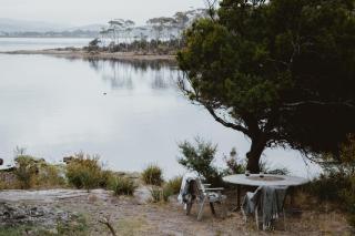 Sunken Sea Shack - waterfront getaway - Eggs and Bacon Bay - 0