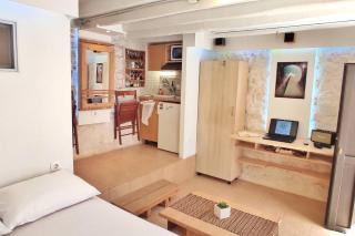 The tiny White House - Tiny Studio in Town Center - Sitia - 8
