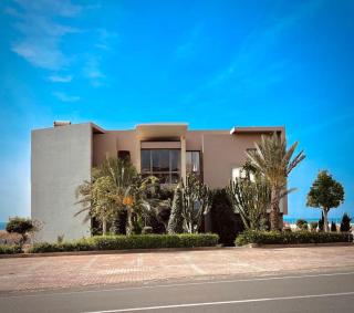 Beachfront apartment *8* w/balcony - Agadir - 4