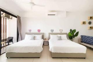 MIDHILL GEM:FAMILY-FRIENDLY WITH STUNNING VIEW - 0