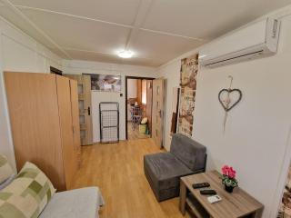 Stela Apartman areál Vadaš - Štúrovo - 1