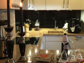 Holiday Apartment Garden Suite - 6