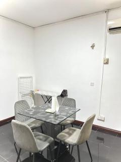 Nana’s Flat - Kwashieman - 0