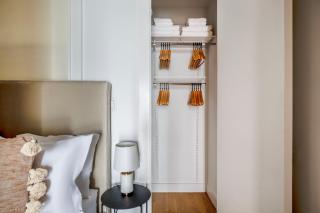 Classic LES 1br w wd nr SoHo NYC-646 - 1