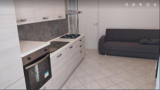 BORGO DEL LAGO HOUSE - Varano Borghi - 0