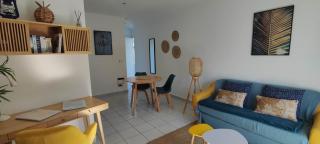 Superbe cocon 3 étoiles -plein sud- parking- proche village et plages - Le Pradet - 8