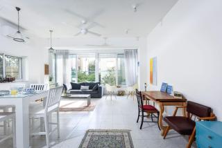 Tranquil Garden Retreat by Sea N' Rent - Tel Aviv - 5